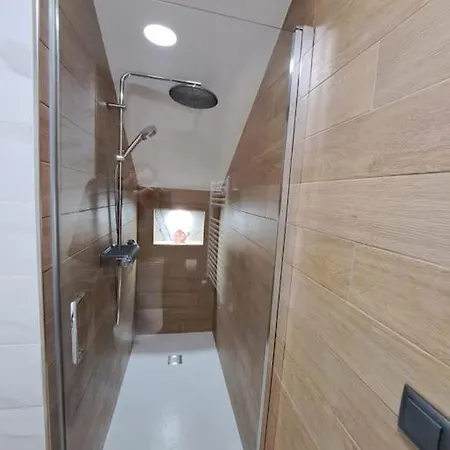 Centro, Duplex De Diseno. 比戈